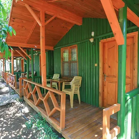 Rose Bungalow Apartment